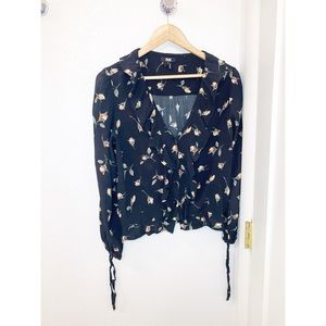 PAIGE Black Night Garden Rosebud V-Neck Ruffle Long Sleeve Blouse SZ: Large